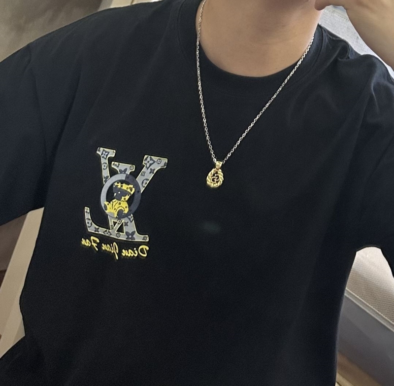 chr1st1an D10r necklaces